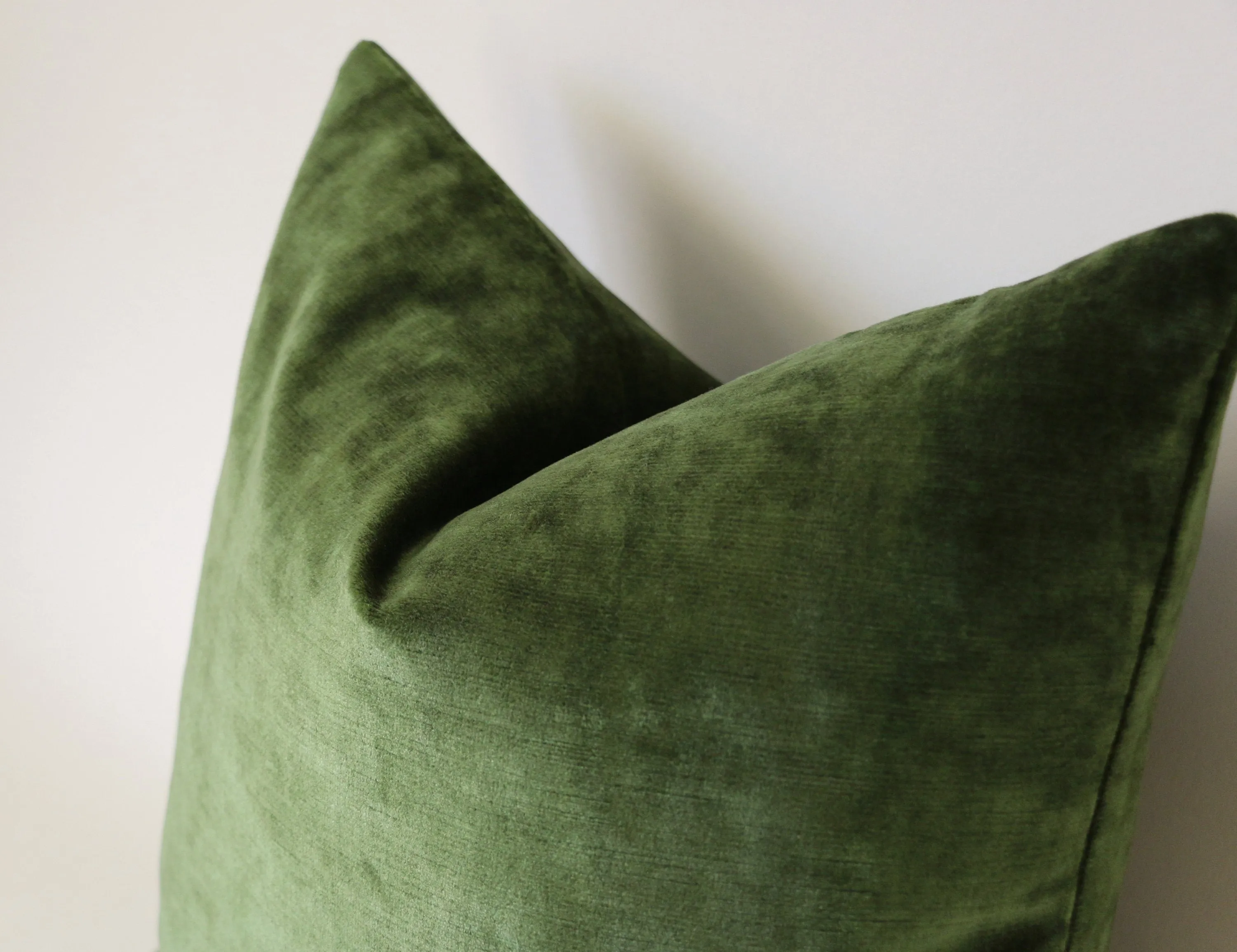 12x21 or 9 Other sizes / Dark Green Pillow / Green Velvet Zipper Pillow Cover