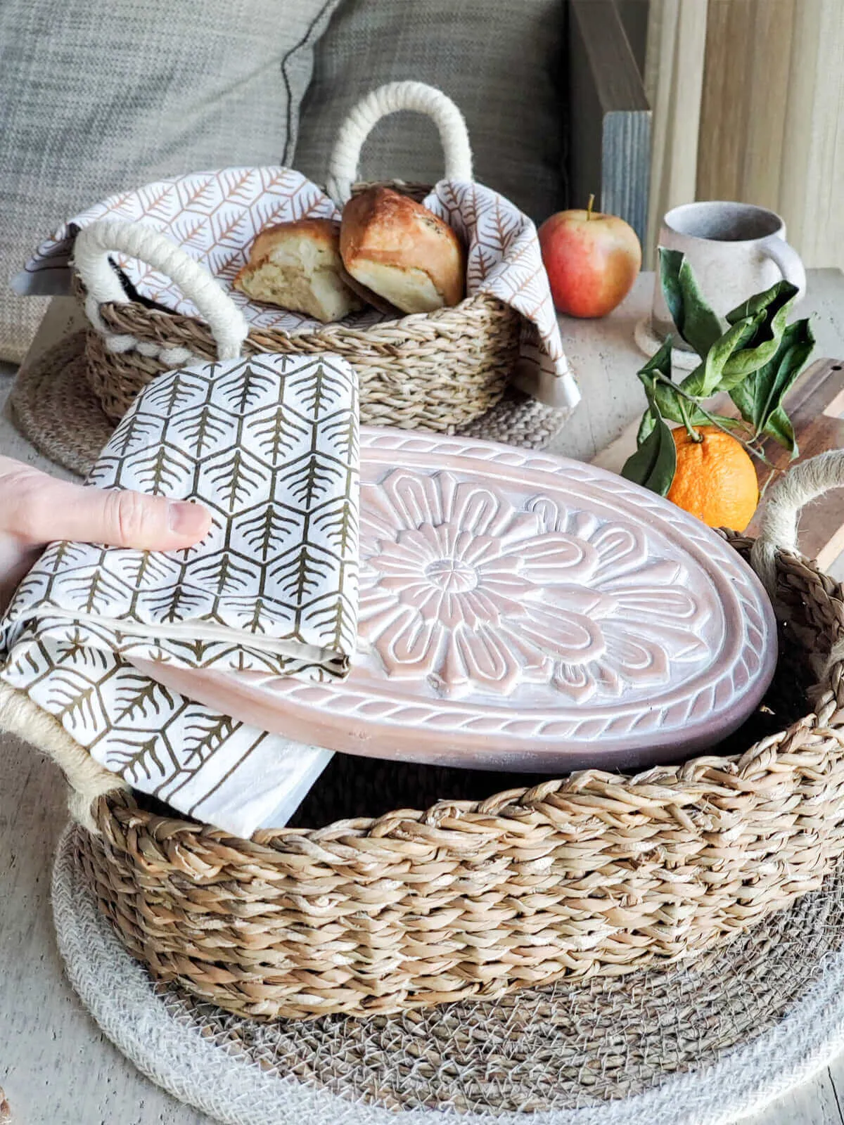 Bread Warmer & Basket Gift Set with Tea Towel - Flower