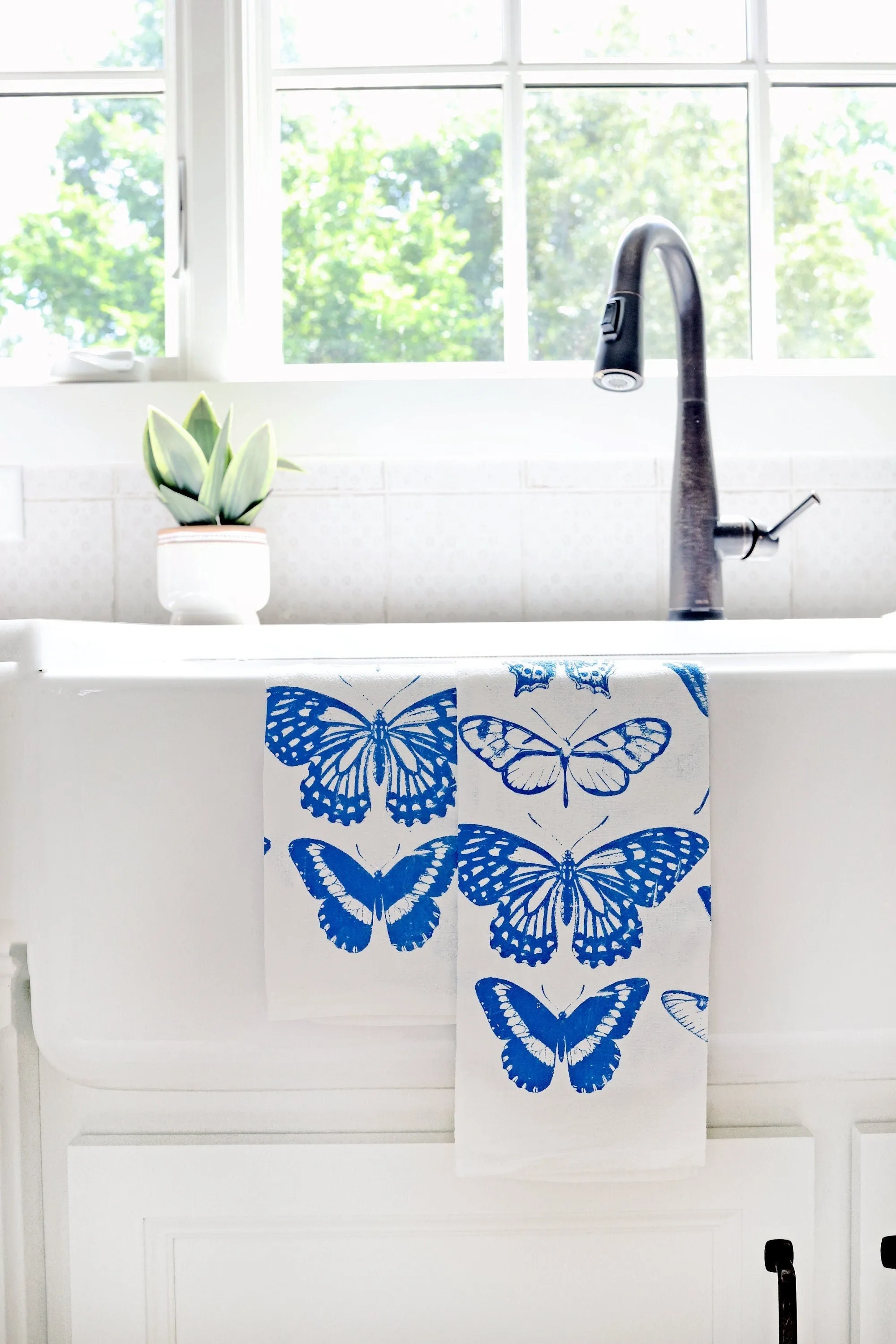 Butterfly Tea Towel Terra-cotta