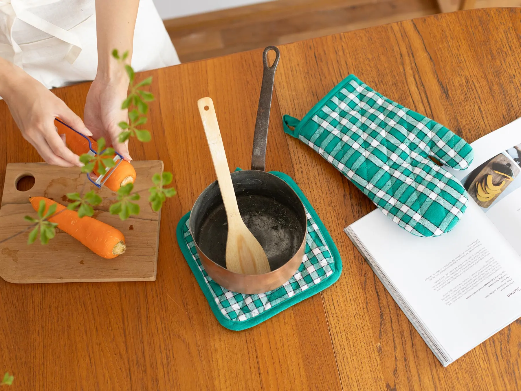 La Carafe KITCHEN GLOVE & POT HOLDER（ミトン&ポットホルダーセット）