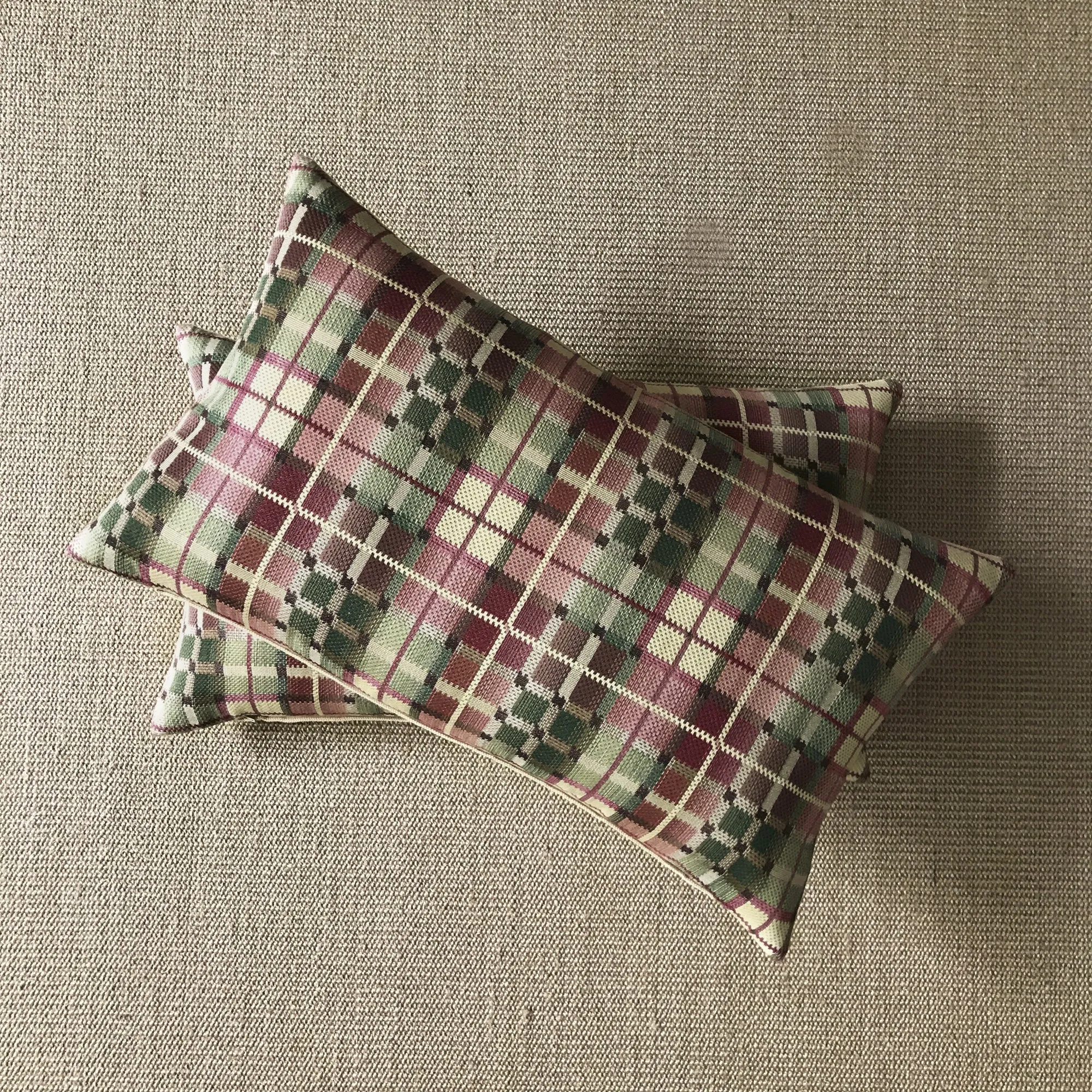 Multicolor Plaid Lumbar Pillow Cover 15x26