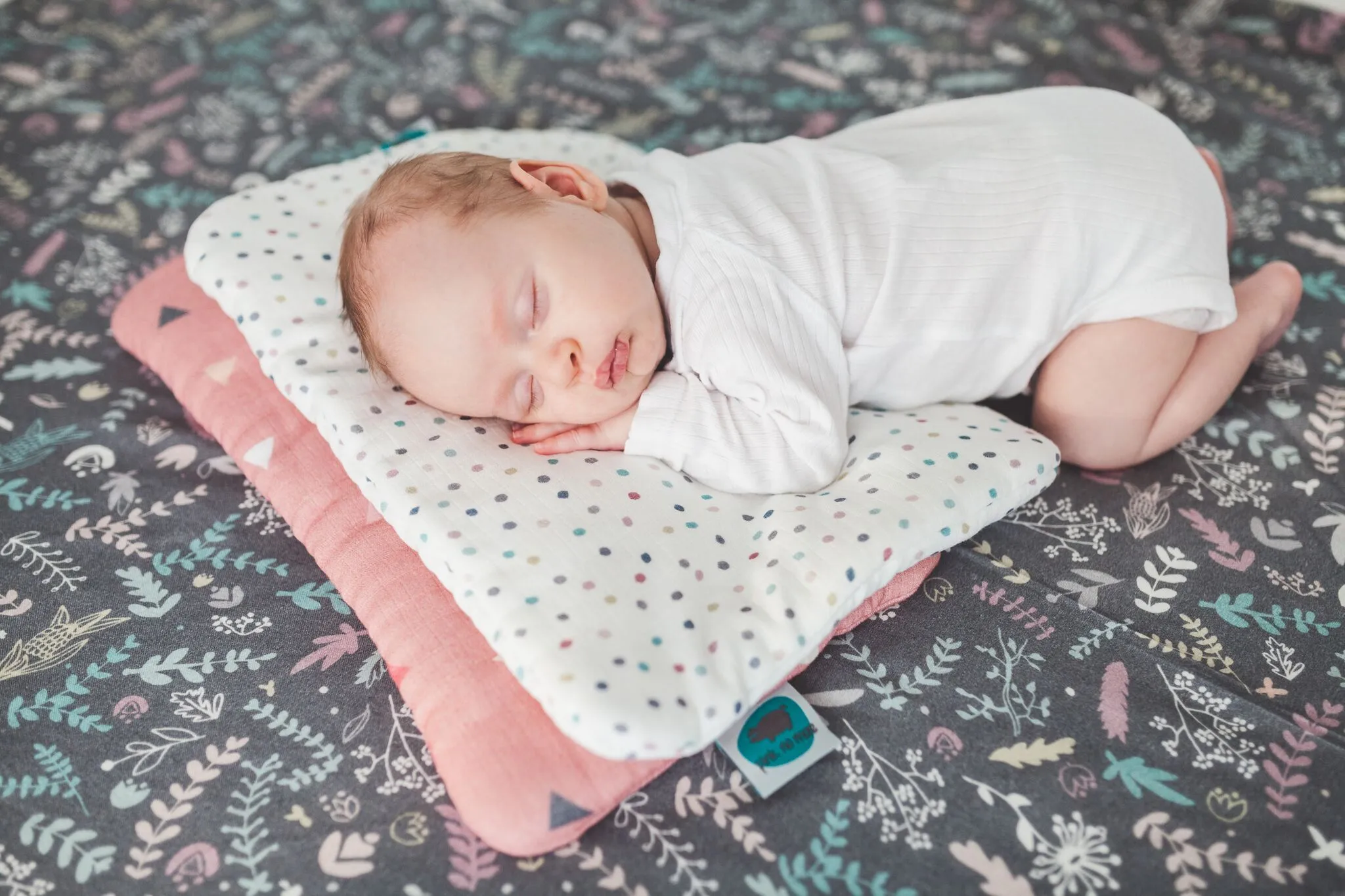 Pink No More Bamboo Swaddle Blanket (Botanic)