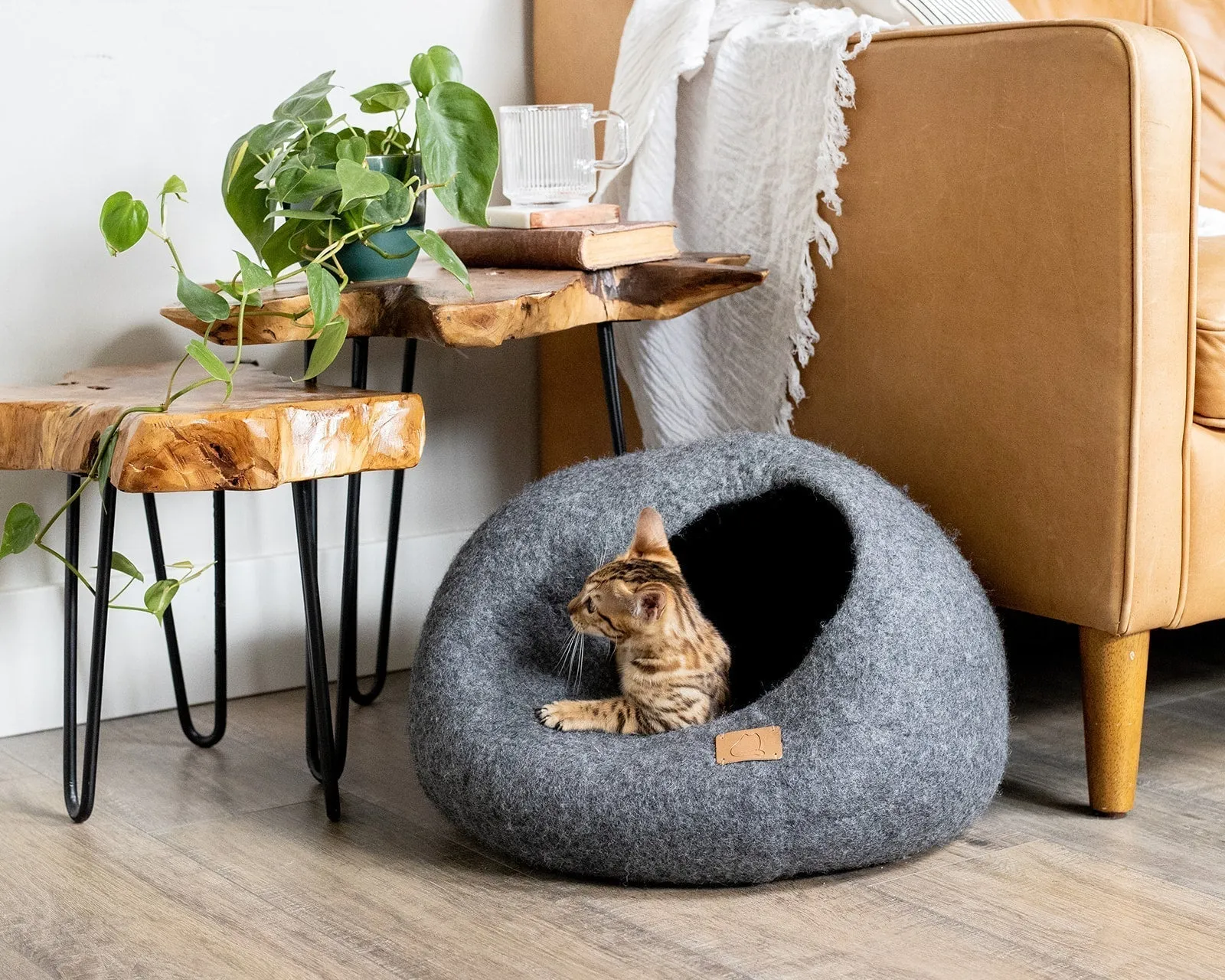 Premium Felted Wool Cat Cave Bed - Stone Gray