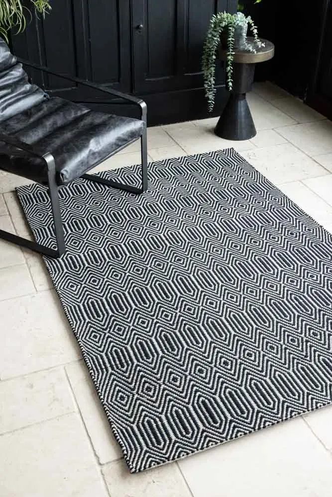 Sloan Monochrome Geometric Rug - 4 Sizes Available