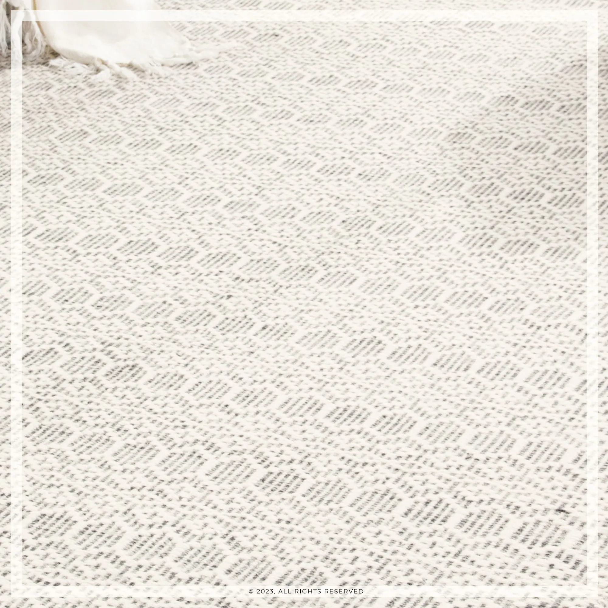 UJR0150 Luxury Hand-Woven Natural Low-Pile Rug