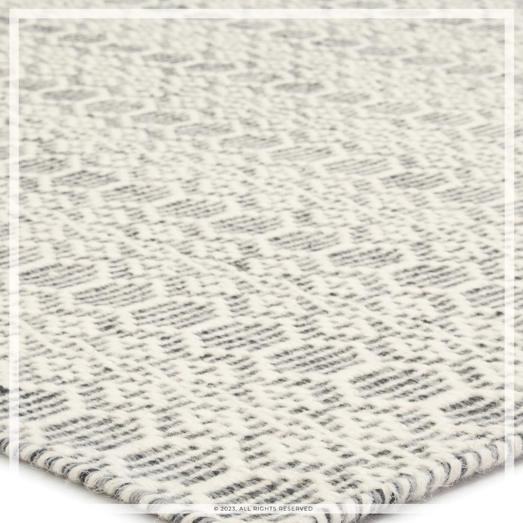 UJR0150 Luxury Hand-Woven Natural Low-Pile Rug