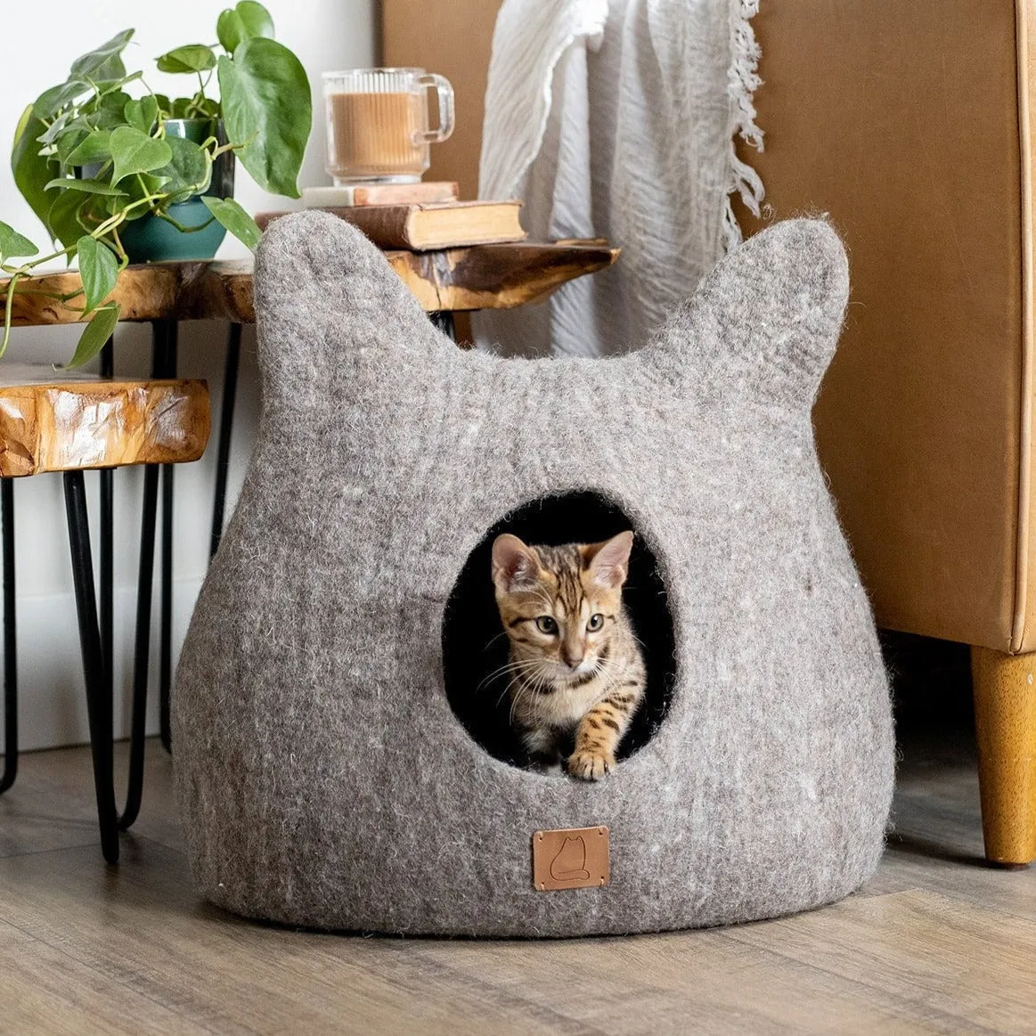 Whimsical Cat Ear Cave Bed - Earth Brown