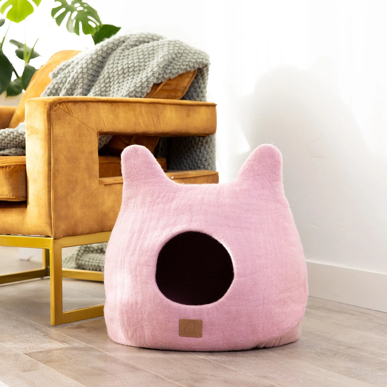 Whimsical Cat Ear Cave Bed - Valentine Pink