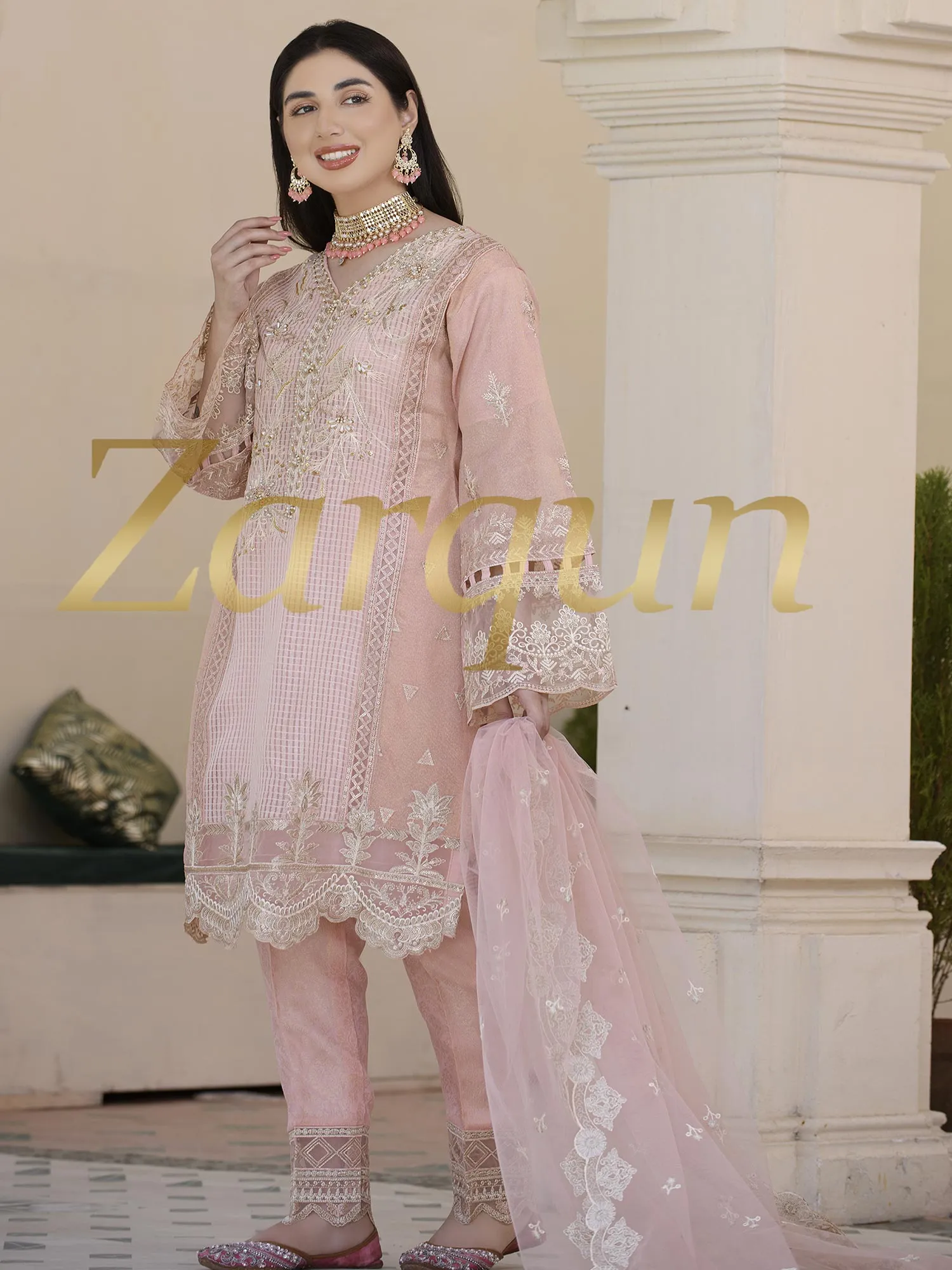 Zarqun Pink Fancy Embroidered Net Suit